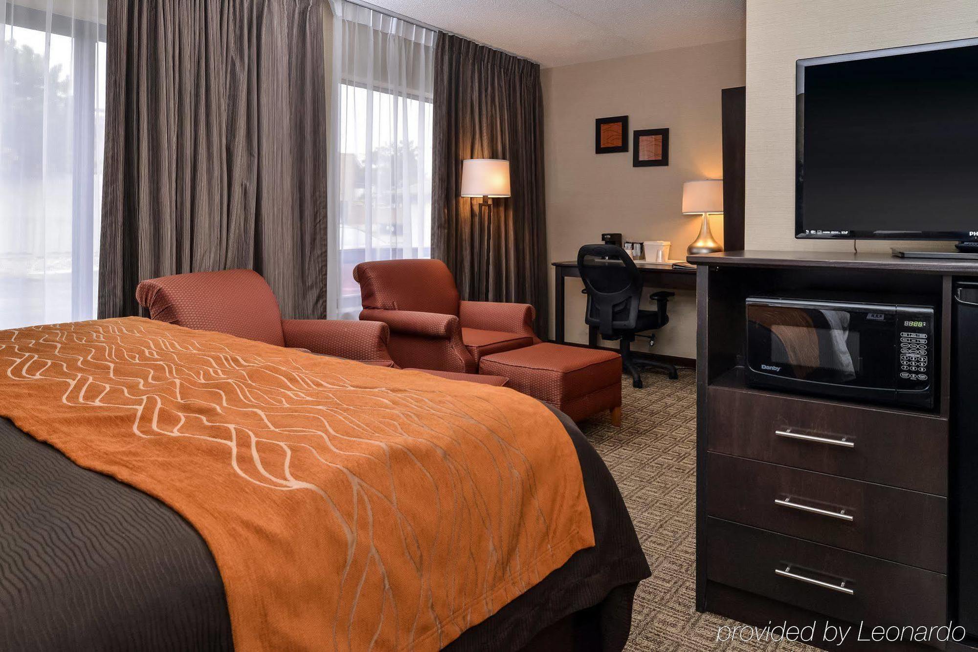 Comfort Inn Brampton Exterior foto