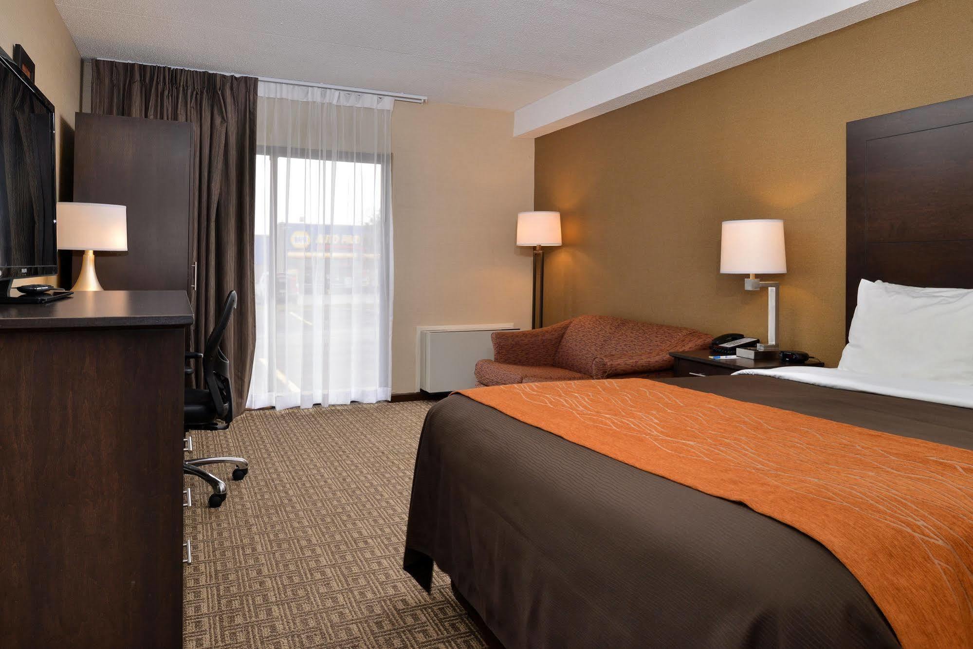Comfort Inn Brampton Exterior foto