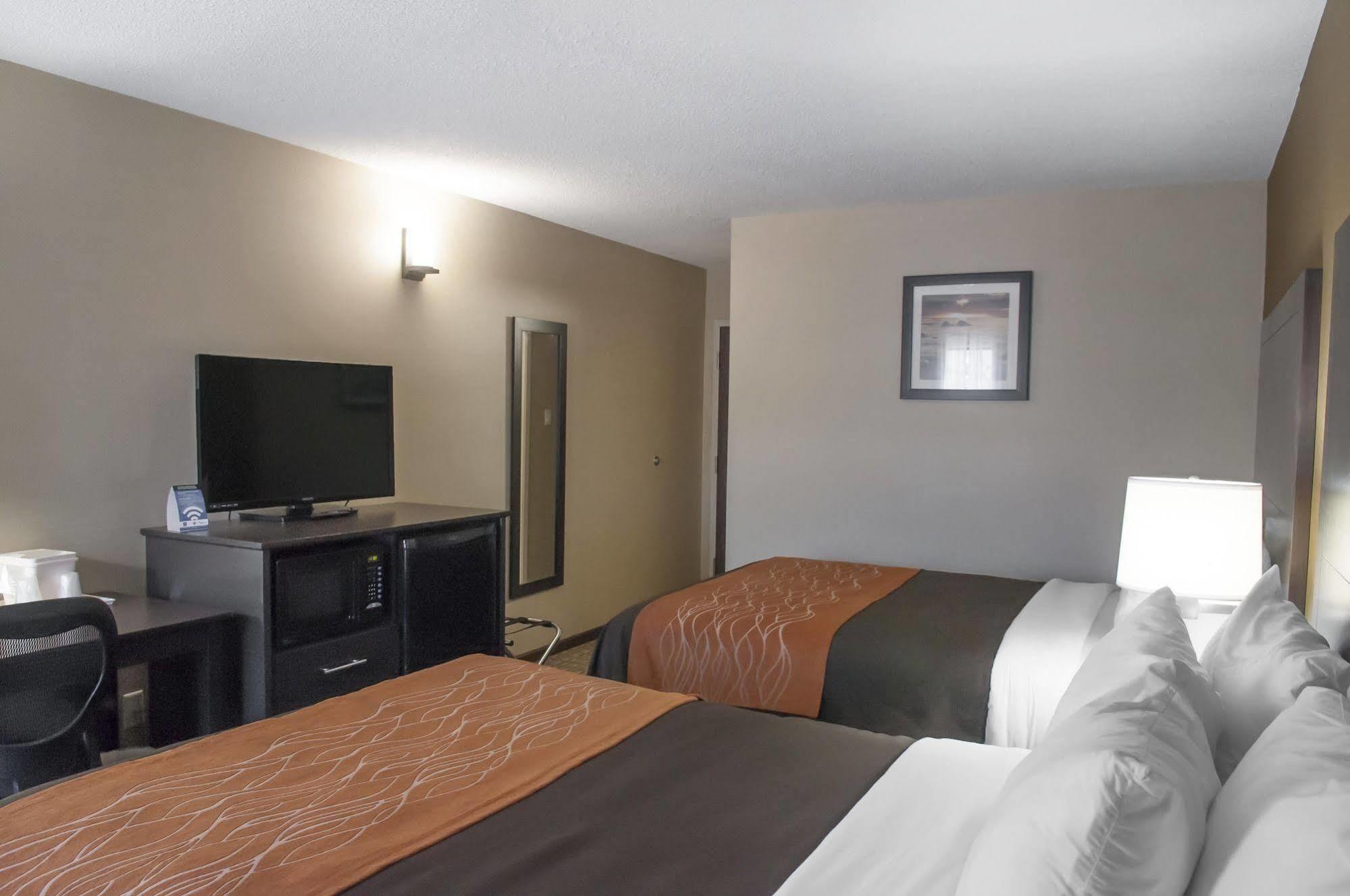 Comfort Inn Brampton Exterior foto