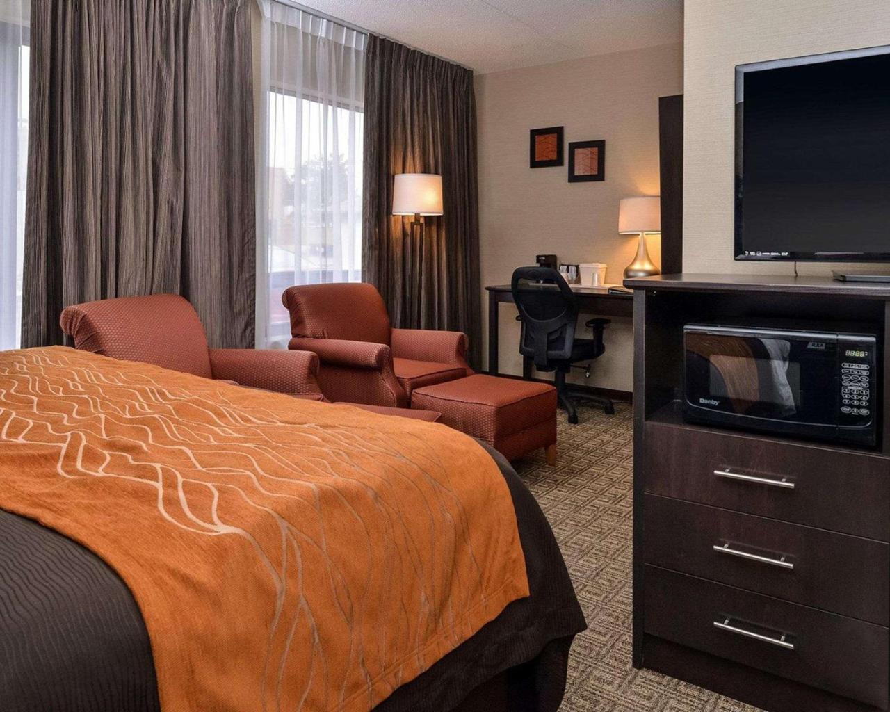 Comfort Inn Brampton Exterior foto
