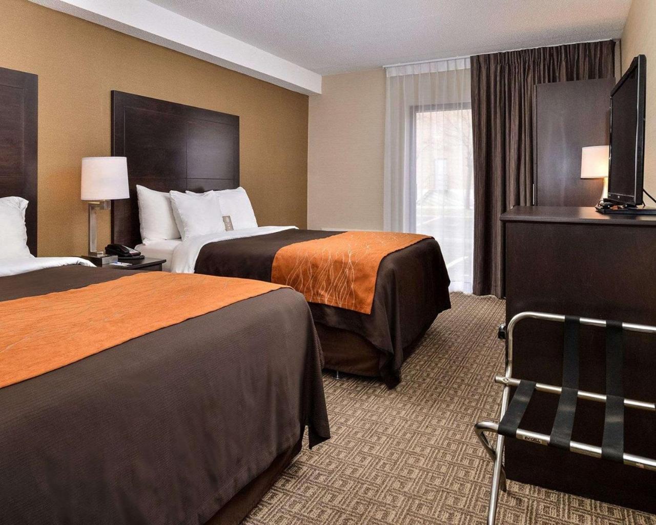 Comfort Inn Brampton Exterior foto