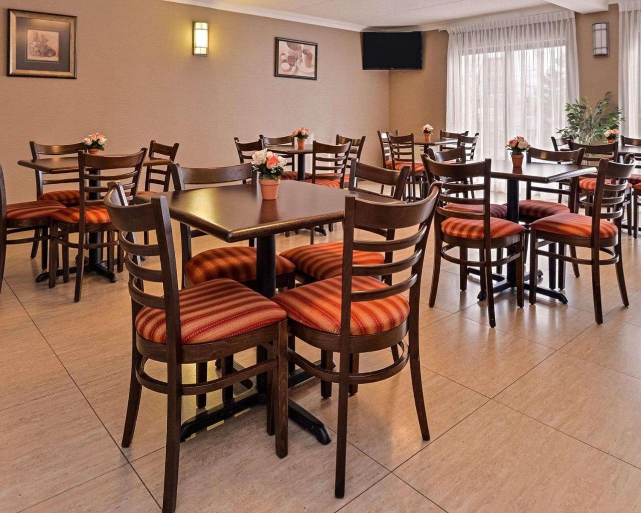 Comfort Inn Brampton Exterior foto