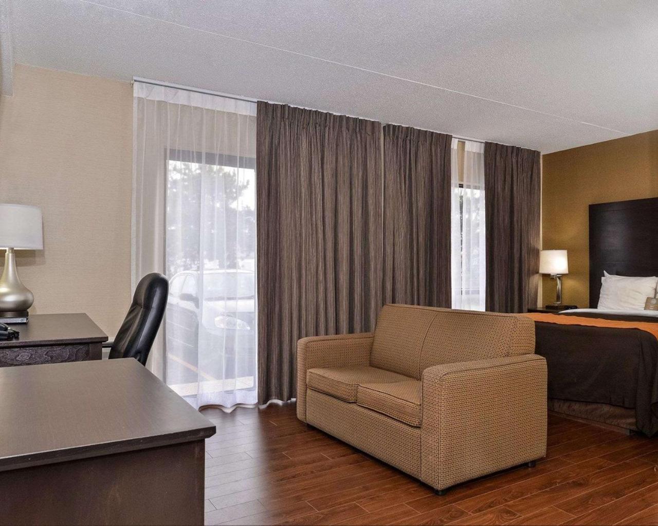 Comfort Inn Brampton Exterior foto