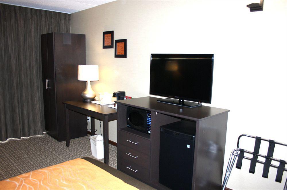 Comfort Inn Brampton Exterior foto